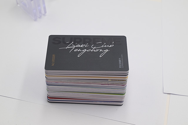 錢幣卡和滴膠卡有什么區別? 錢幣卡和滴膠卡有什么區別?