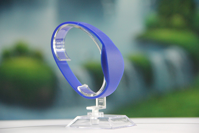 硅膠腕帶材料到底能耐溫多少度 硅膠腕帶材料到底能耐溫多少度