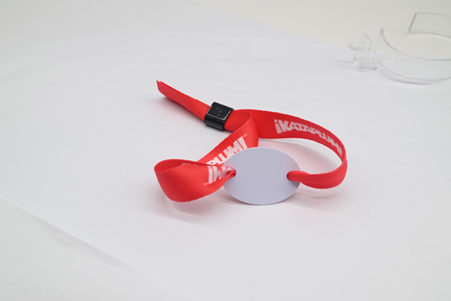 華西為了打擊‘號販子’  看病需實名充電卡、就診號、身份信息一致