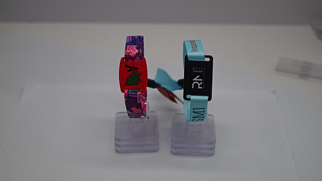 【行業(yè)動(dòng)態(tài)】2013年智能卡市場(chǎng)已經(jīng)突破80億關(guān)口,預(yù)計(jì)年底持續(xù)增加 【行業(yè)動(dòng)態(tài)】2013年智能卡市場(chǎng)已經(jīng)突破80億關(guān)口,預(yù)計(jì)年底持續(xù)增加